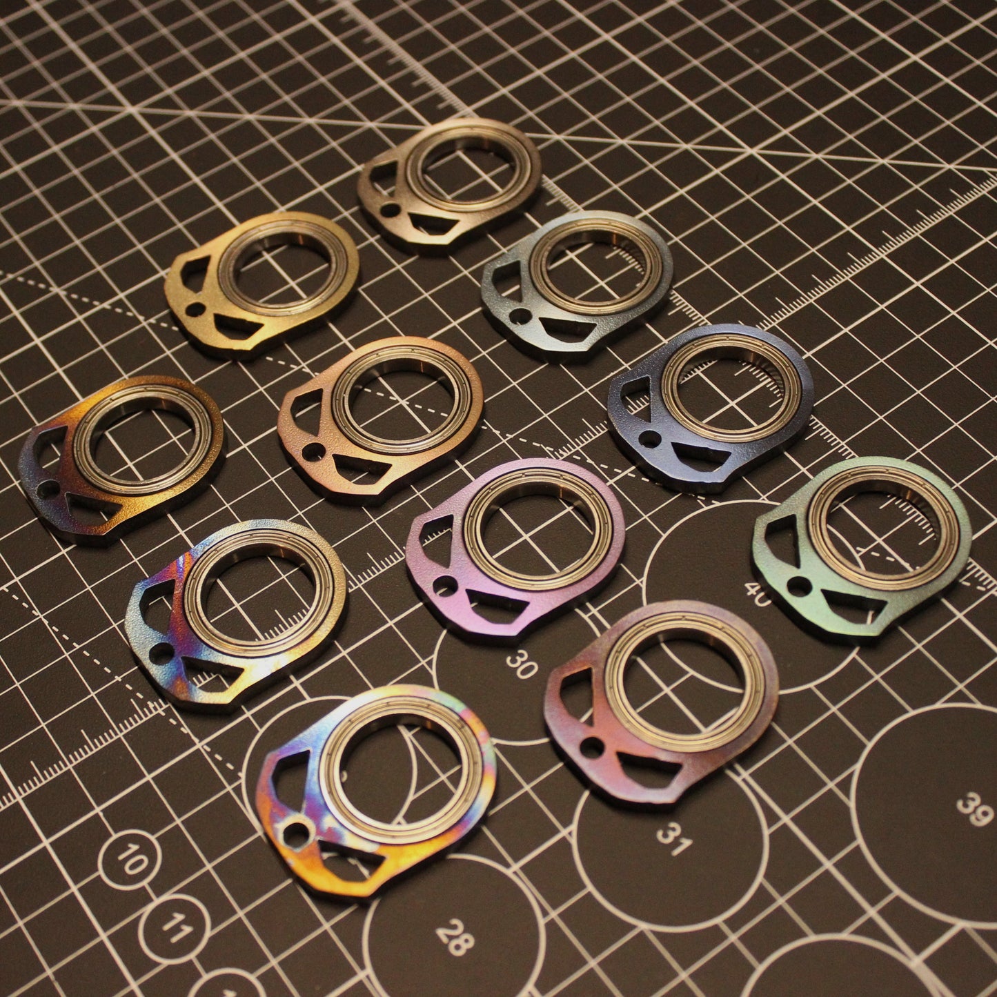 Masked Spinner LTX - Titanium